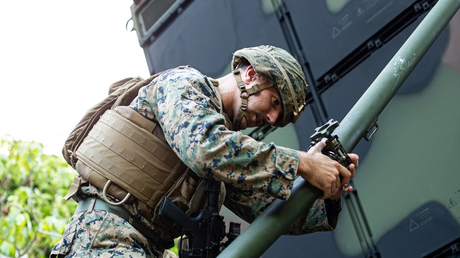 U.S. Marines setting up a Ground/Air Task-Oriented Radar during Exercise Noble Jaguar 2021